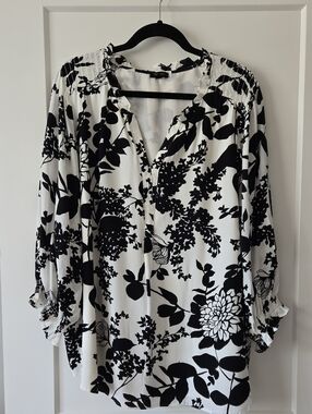 Talbots Black and White Floral Peasant Blouse